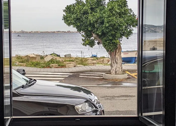 Mola Mola House Villa San Giovanni